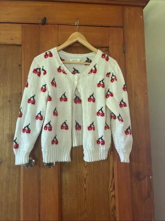 Sweaters - Cherry-Print White Knit Cardigan Sweater